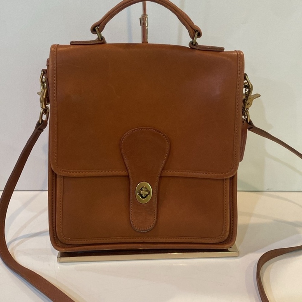Coach Brown & Gold Pebbled Leather Crossbody – Authentic, Like New